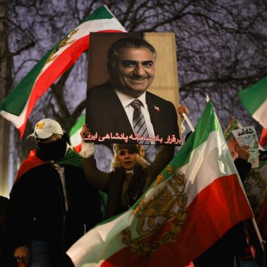 Son of Deposed Shah of Iran Seeks Center Stage Amid Protests