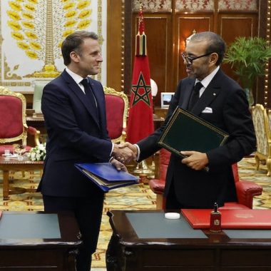 majeste-roi-france-macron.jpg